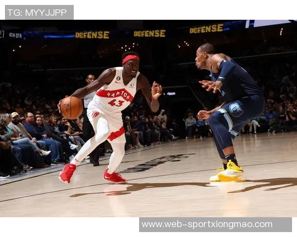 卡姆琼斯因超速被拦截逮捕急于赶往训练场引发关注